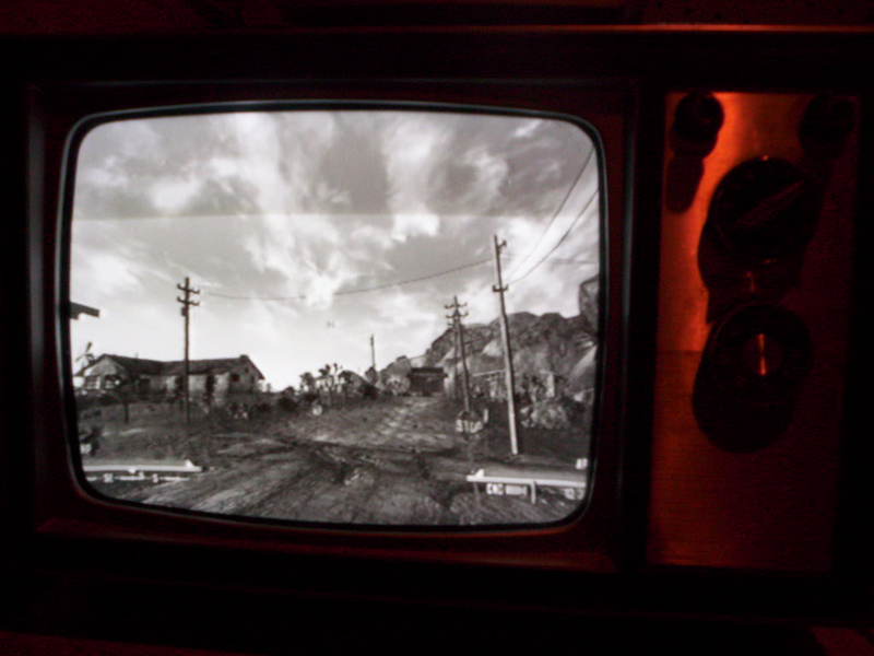 Illustration for article titled Fallout Should Always Be Played On An Old Black & White TV Set